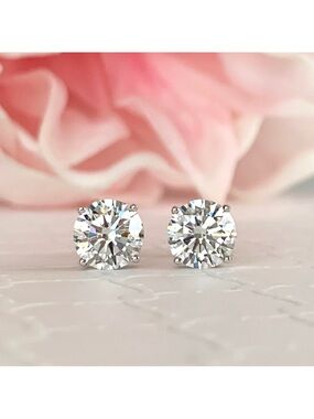 Classic Round-Cut Solitaire Stud Earrings - White/Silver 2ct each 4 ct total.